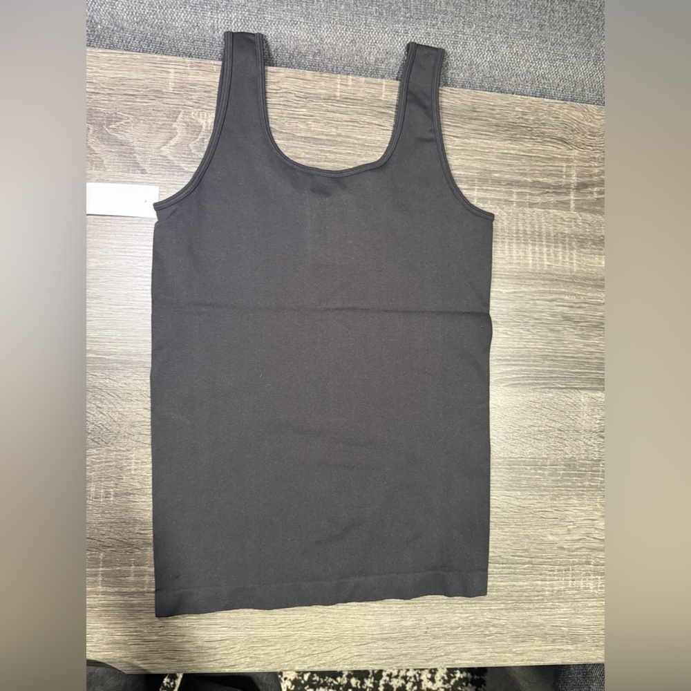 Ann Taylor Elegant Black Sleeveless Top - Picture 4 of 6